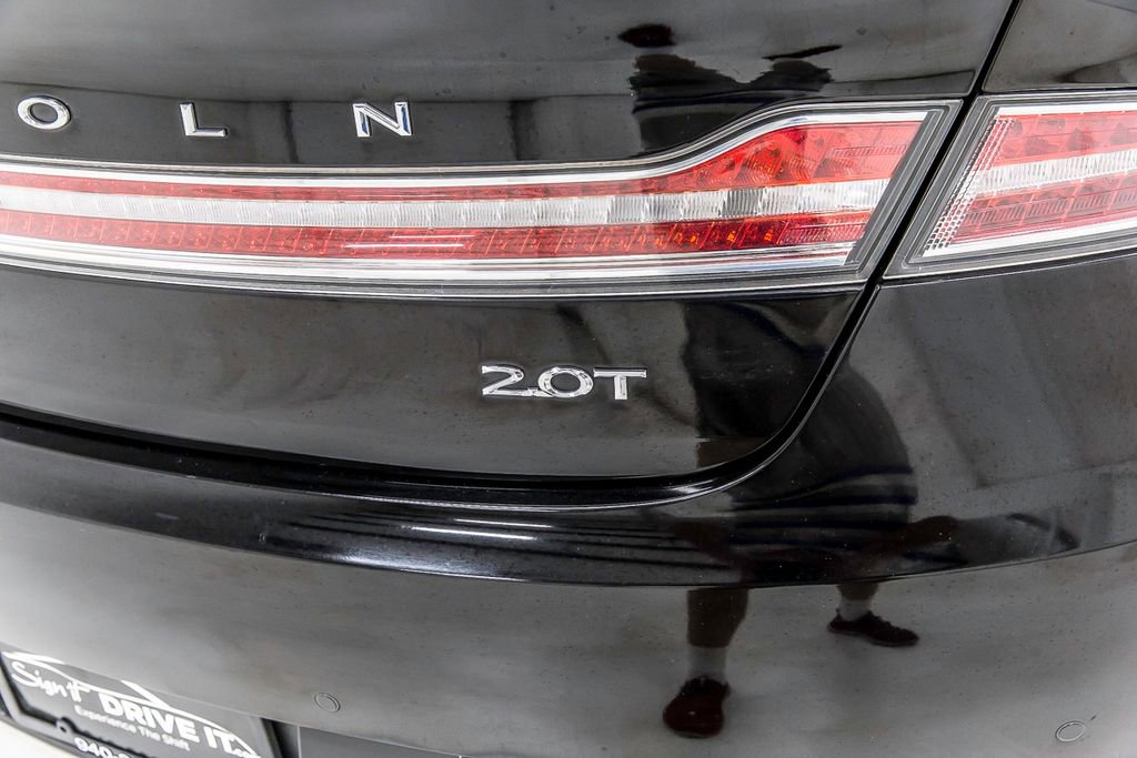 Used 2020 Lincoln MKZ Reserve w/ Monochromatic Package FWD image 7