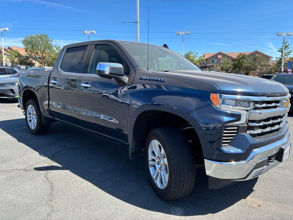 Used 2022 Chevrolet Silverado 1500 LTZ image 3