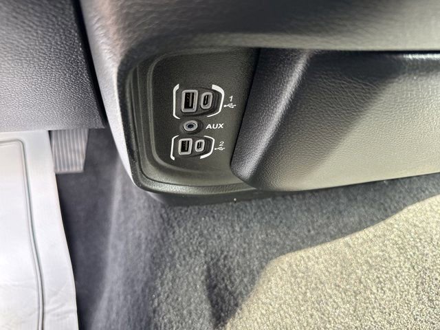 Used 2025 RAM 1500 Laramie image 27