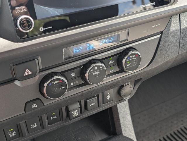 Used 2022 Toyota Tacoma TRD Sport w/ Technology Package image 24
