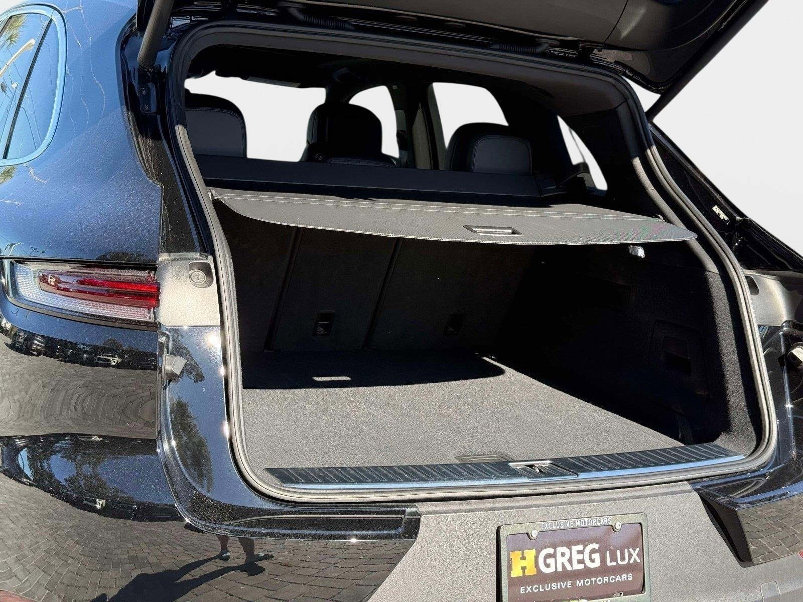 Used 2024 Porsche Cayenne image 25