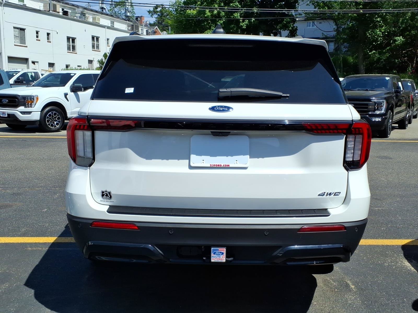 Certified 2025 Ford Explorer ST-Line w/ Premium Package AWD/4WD image 7