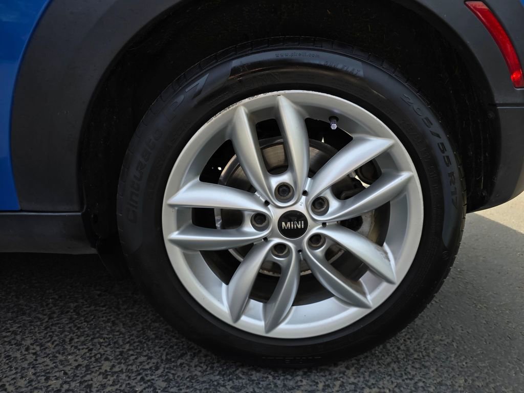 Used 2012 MINI Cooper Countryman FWD image 6