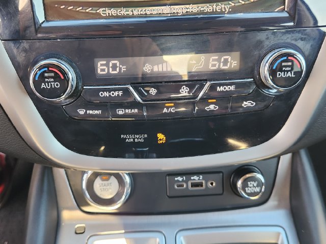 Used 2024 Nissan Murano SV AWD/4WD image 18