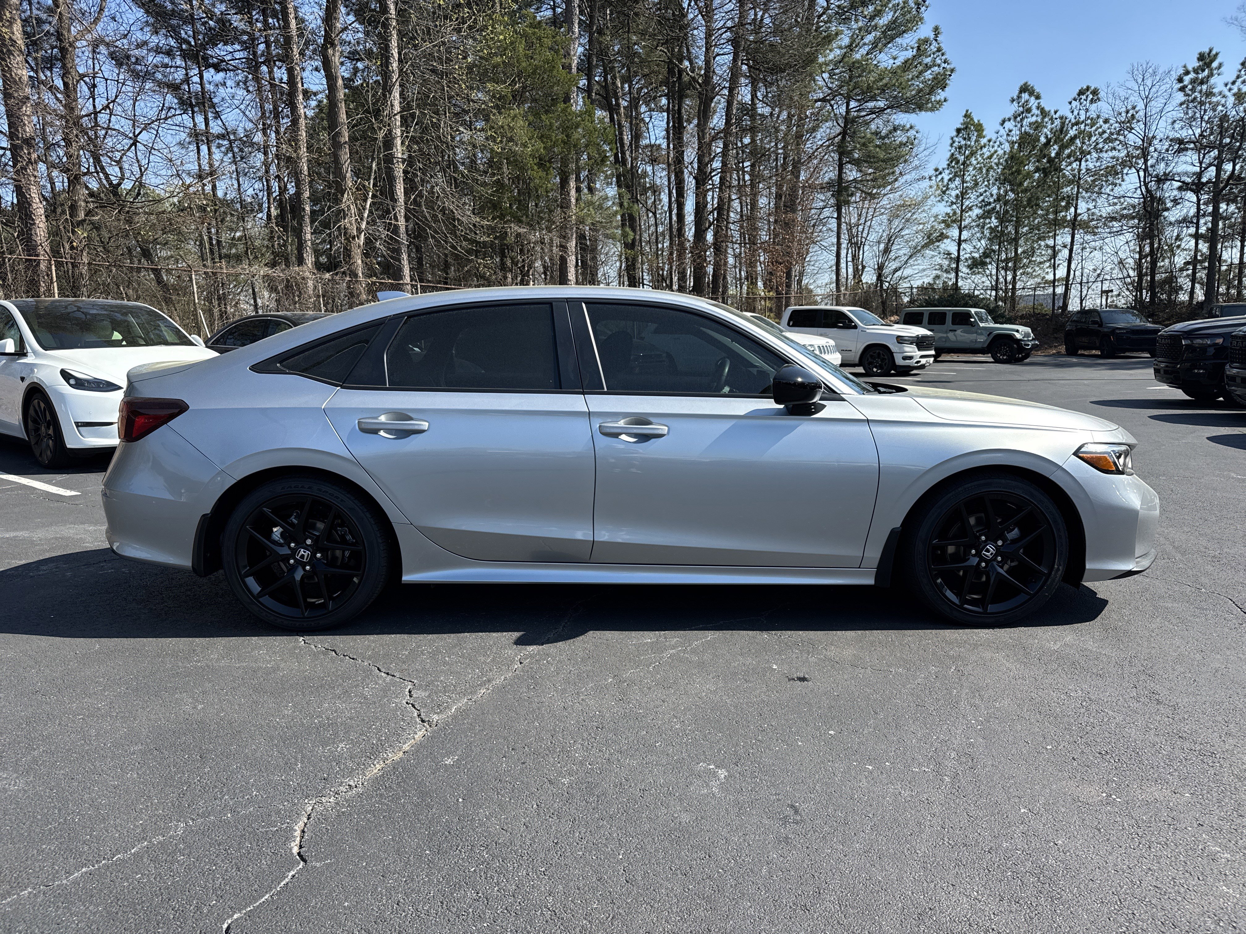 Used 2025 Honda Civic Sport image 9