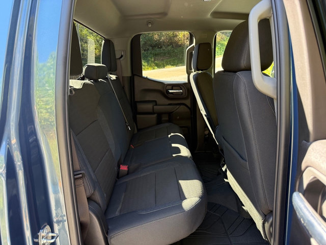 Used 2024 Chevrolet Silverado 1500 Custom image 17