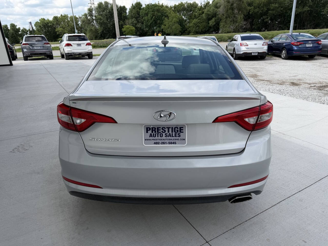 Used 2015 Hyundai Sonata SE FWD image 6