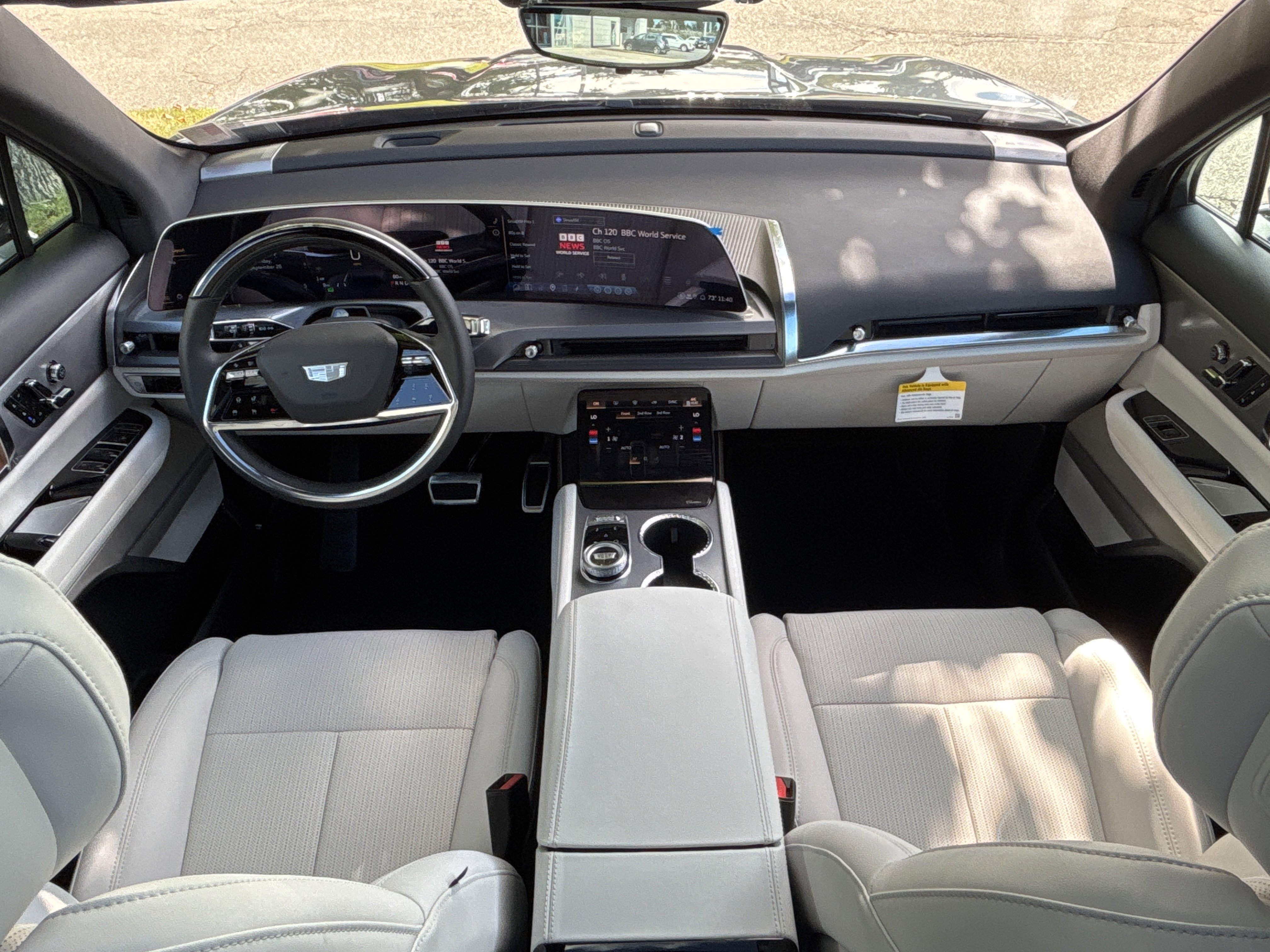 New 2026 Cadillac Vistiq Sport image 32