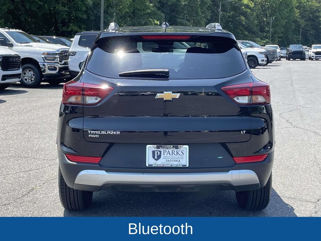 Used 2025 Chevrolet TrailBlazer LT AWD/4WD image 7