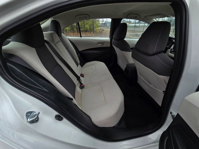 Used 2021 Toyota Corolla LE image 13