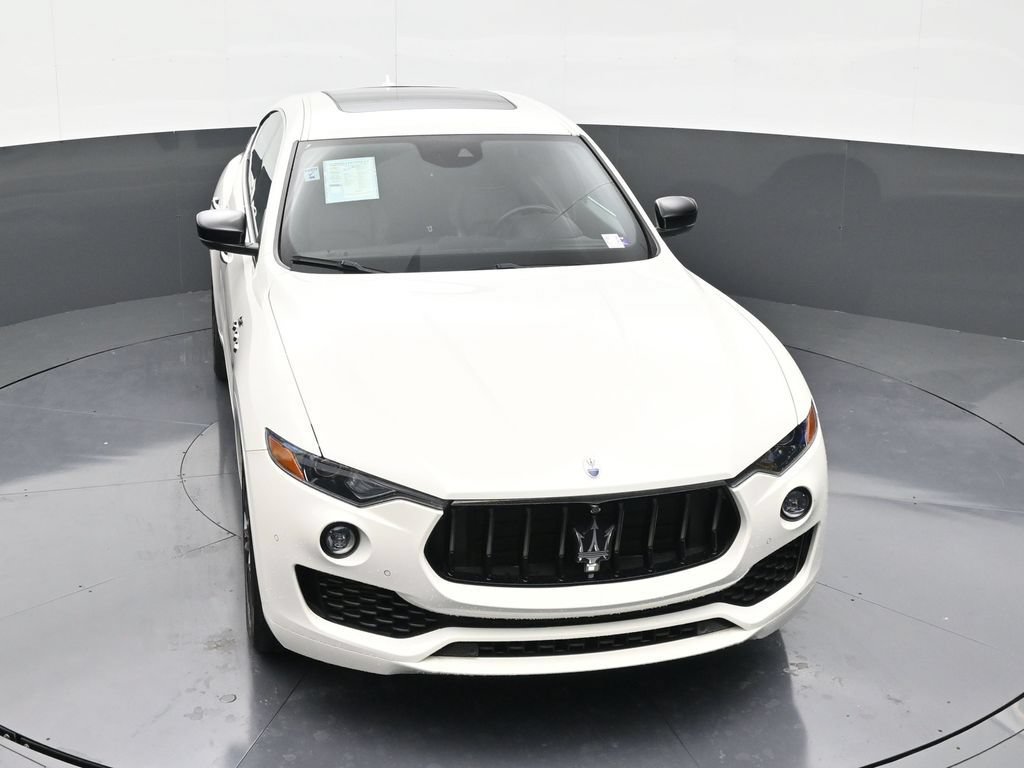 Used 2024 Maserati Levante GT Ultima AWD/4WD image 17