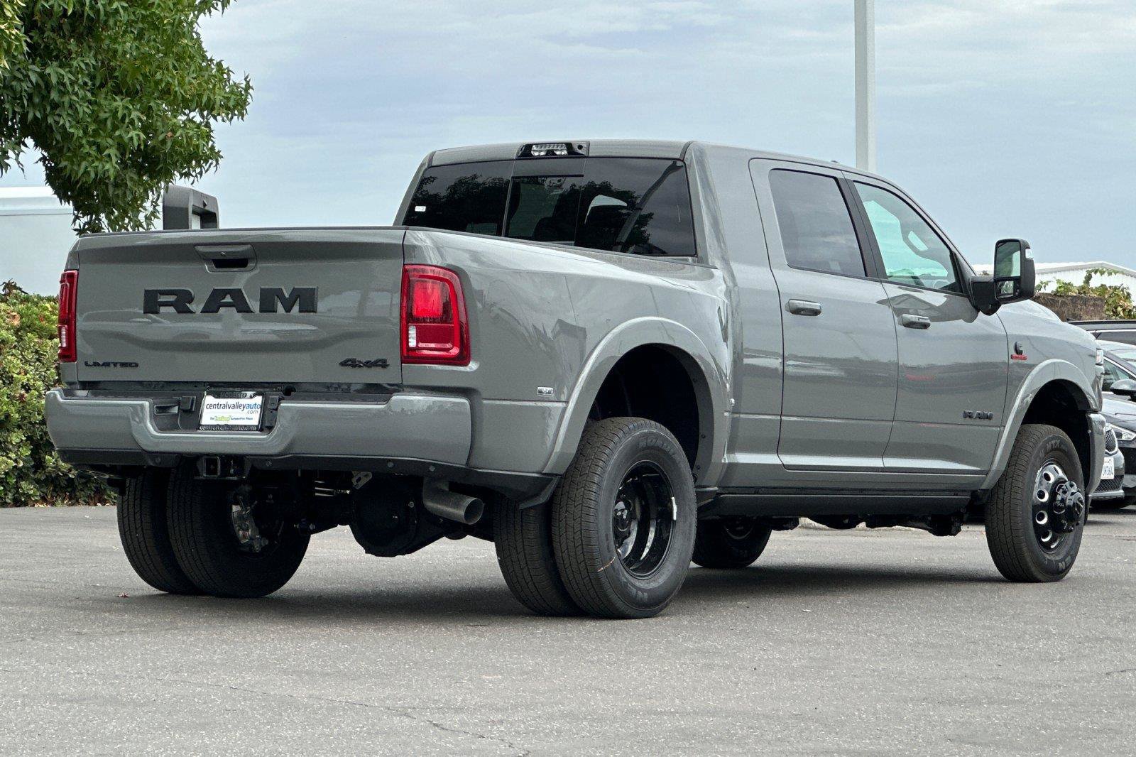 New 2027 RAM 3500 Limited AWD/4WD image 3