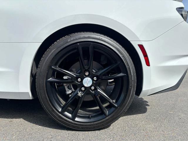 Used 2024 Chevrolet Camaro LT w/ RS Package image 4