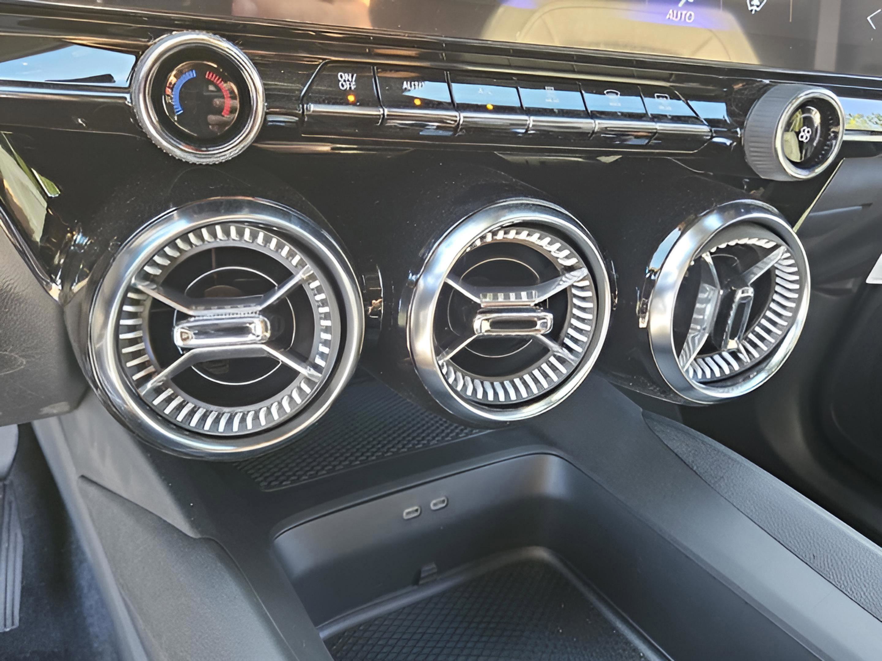 New 2025 Chevrolet Blazer EV LT w/ Midnight/Sport Edition image 17