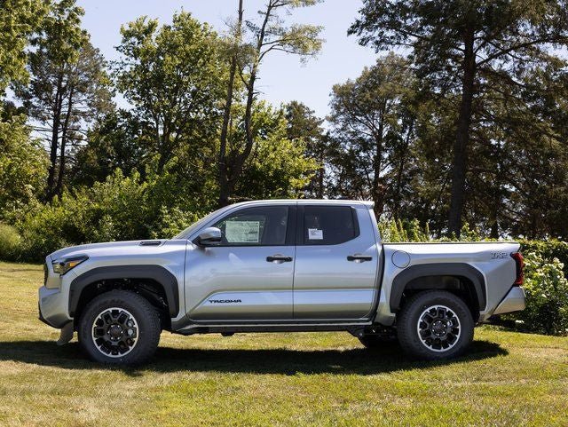 New 2025 Toyota Tacoma TRD Off-Road w/ TRD Off Road Upgrade Package AWD/4WD image 2