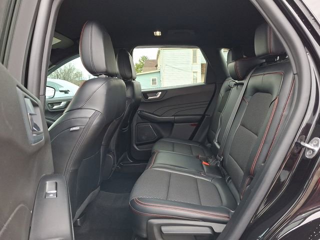 Used 2023 Ford Escape ST-Line w/ Tech Pack #1 AWD/4WD image 11