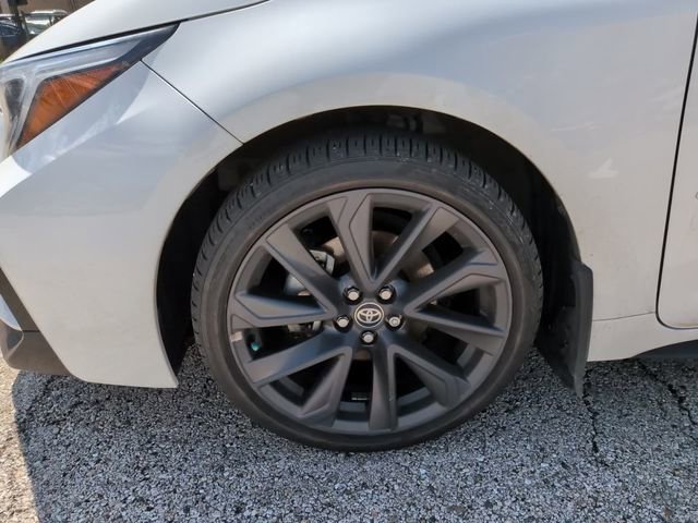 Used 2024 Toyota Corolla SE w/ SE Convenience Package image 9