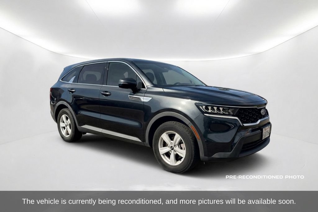 Used 2021 Kia Sorento LX FWD image 3