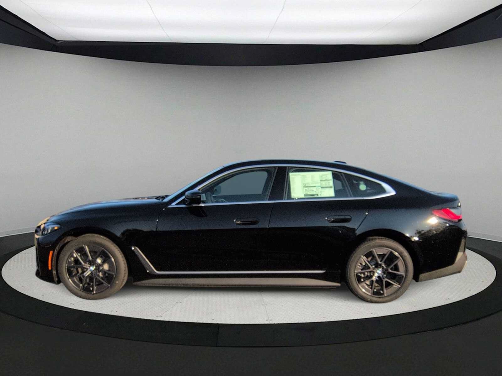 Used 2026 BMW i4 xDrive40i AWD/4WD image 5