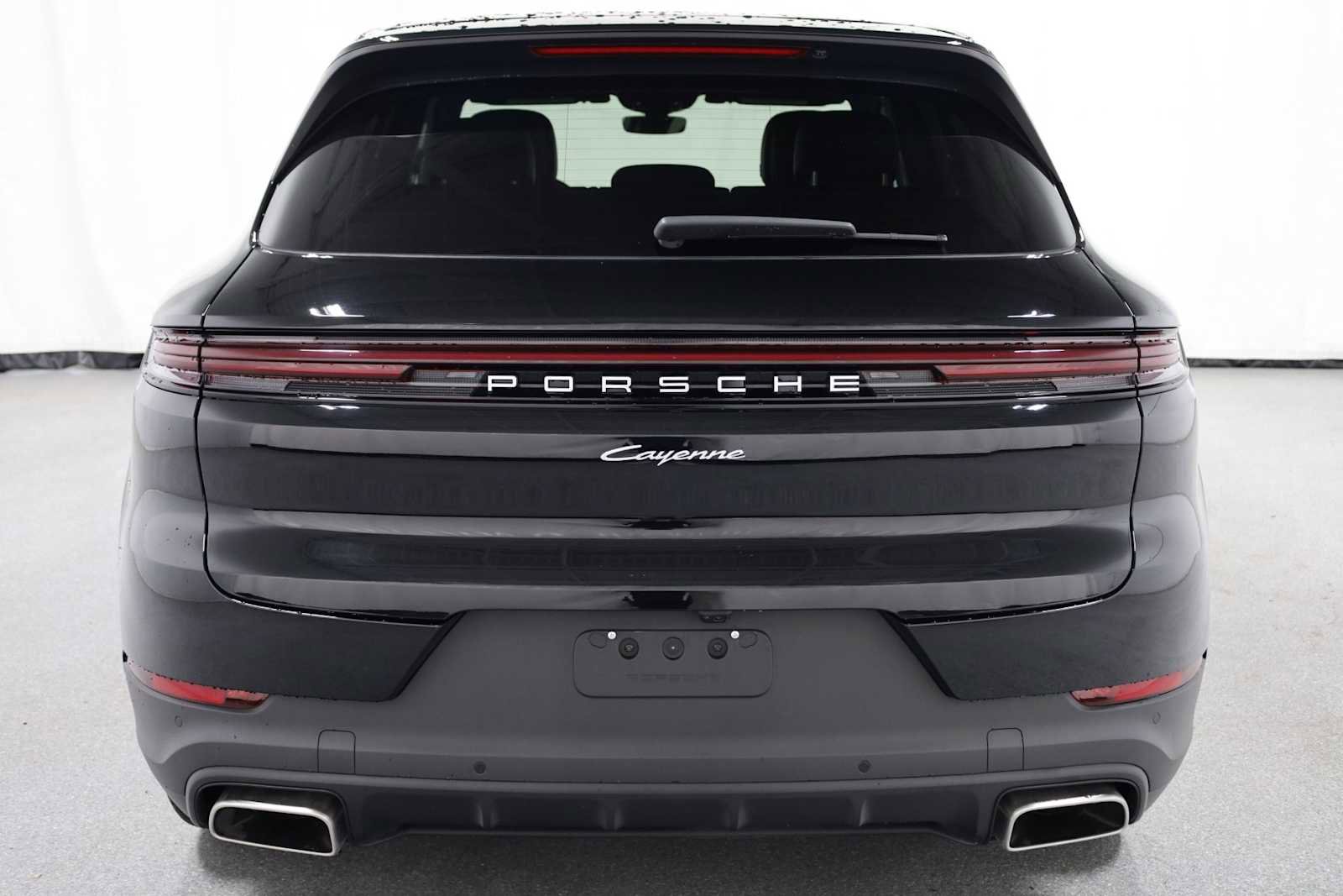 Certified 2024 Porsche Cayenne image 7