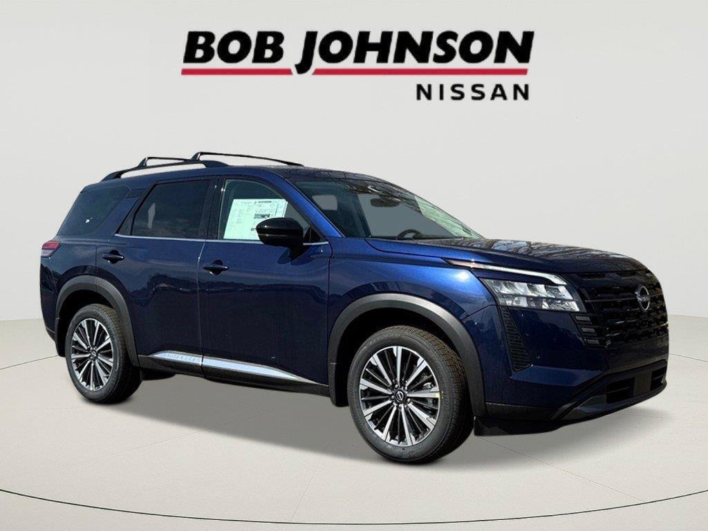 New 2026 Nissan Pathfinder Platinum AWD/4WD image 1