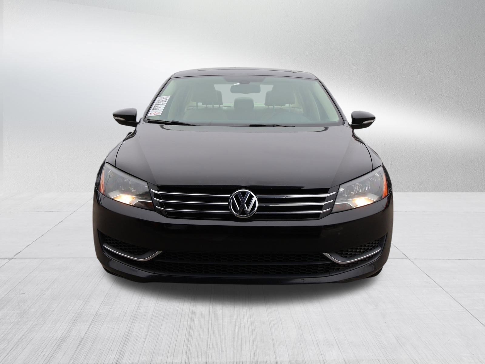Used 2012 Volkswagen Passat 2.5 SE video 2