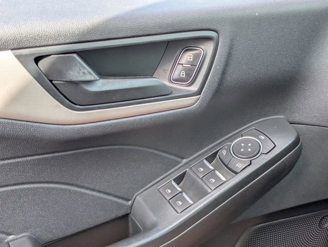 Used 2022 Ford Escape SE FWD image 21