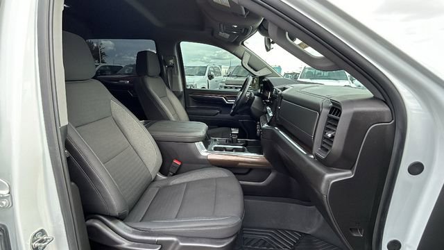 Used 2024 Chevrolet Silverado 1500 LT image 11