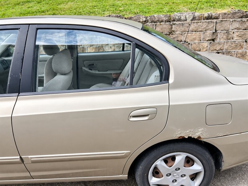 Used 2005 Hyundai Elantra GLS FWD image 20