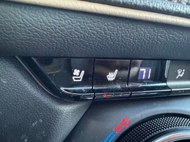 Used 2022 Chevrolet Blazer Premier w/ Enhanced Convenience Package image 11