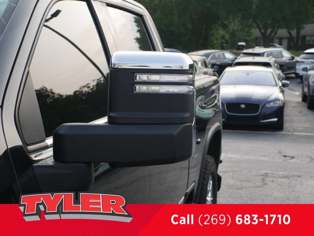 Used 2024 Chevrolet Silverado 2500 High Country w/ High Country Premium Package AWD/4WD image 14