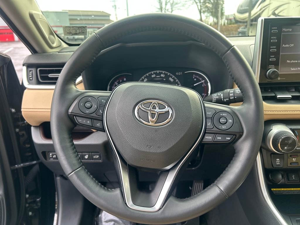 Certified 2020 Toyota RAV4 Limited image 23