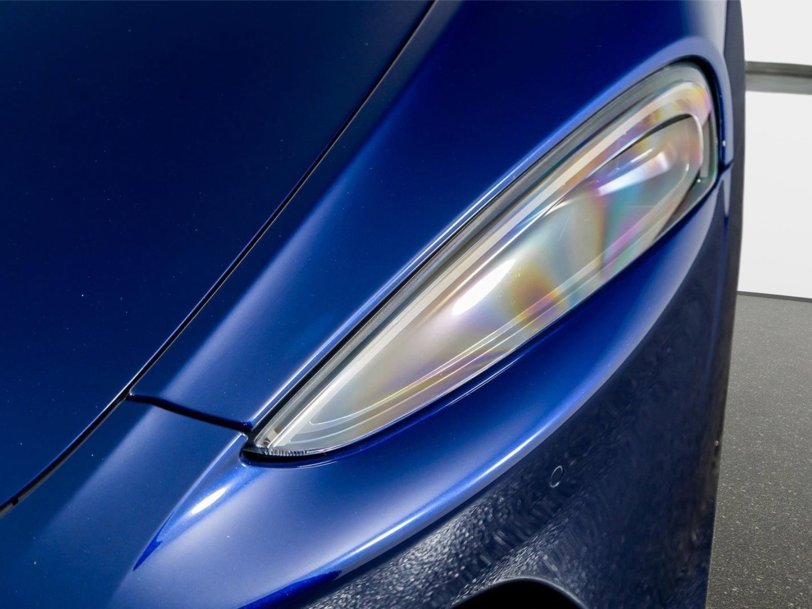 Used 2023 McLaren GT RWD image 24