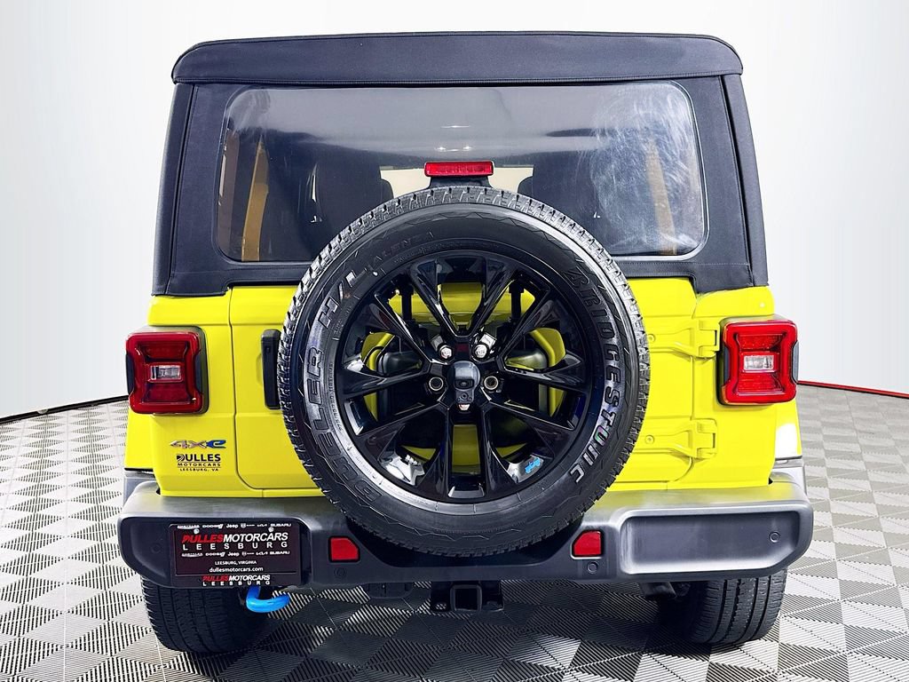 Used 2022 Jeep Wrangler Unlimited Sahara w/ Safety Group AWD/4WD image 6