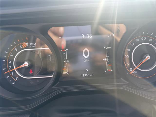 Used 2024 Jeep Wrangler Unlimited Rubicon image 20