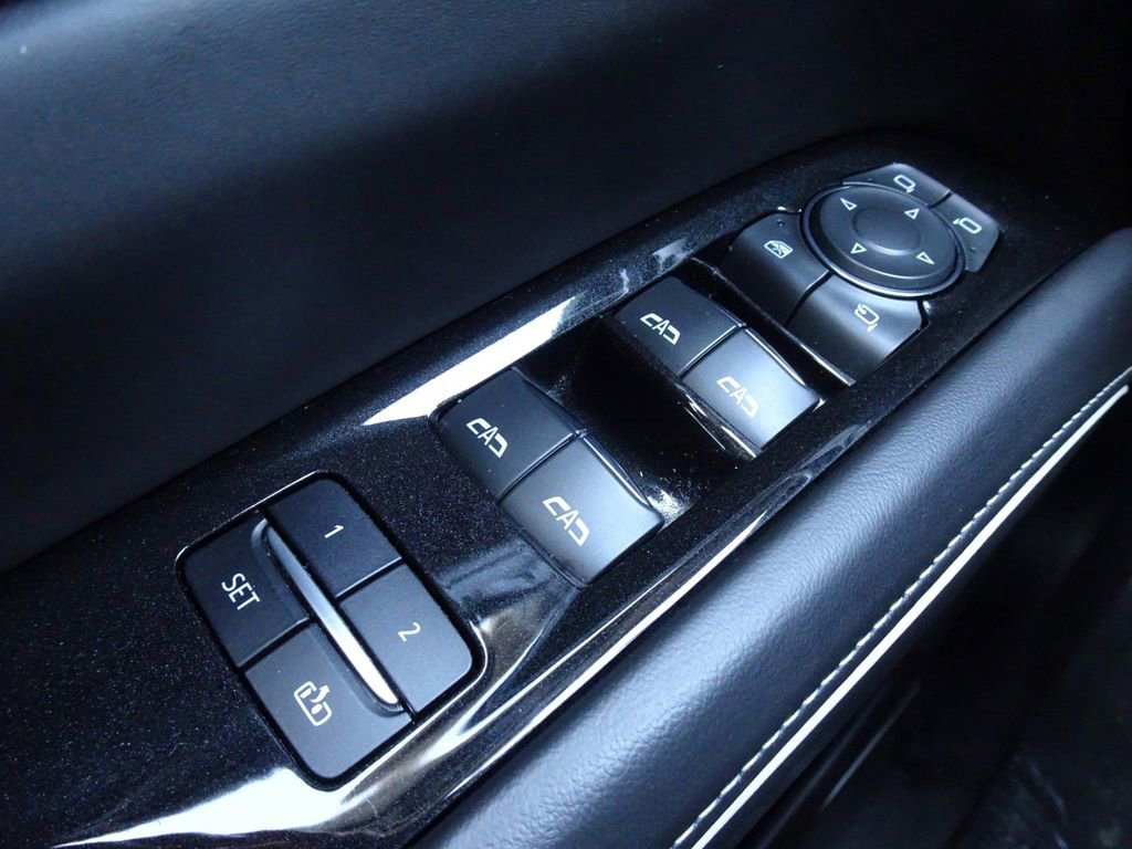 Used 2022 Cadillac Escalade ESV Sport Platinum image 20