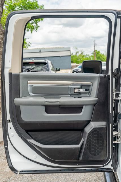 Used 2017 RAM 2500 SLT image 31