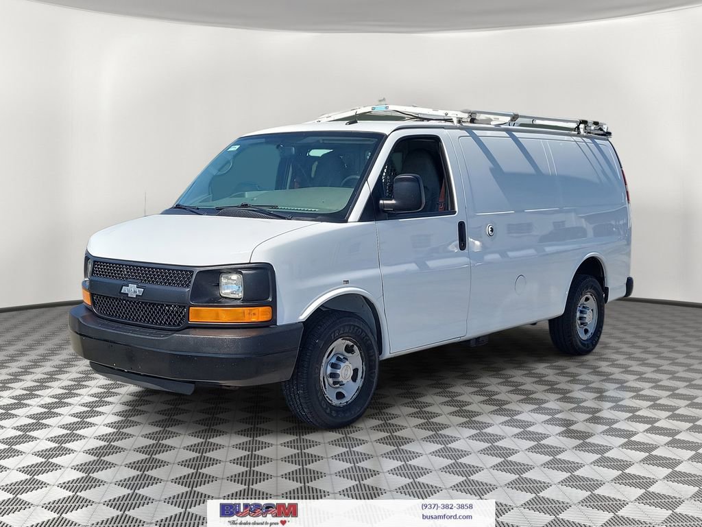 Used 2015 Chevrolet Express 2500 image 2