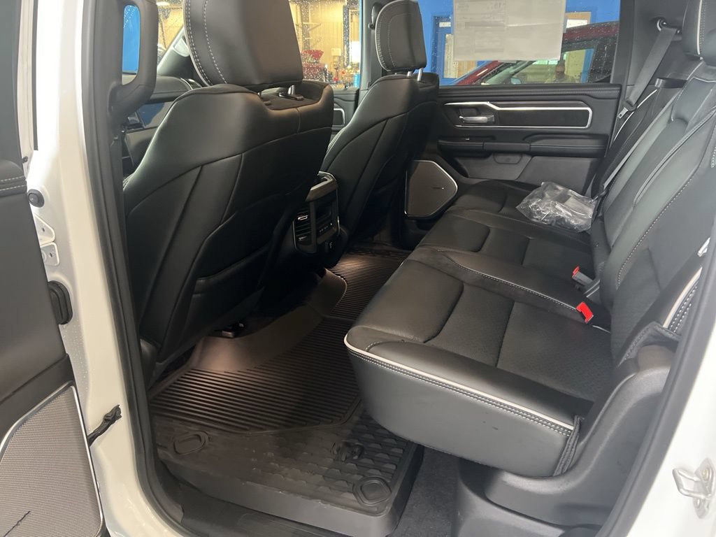 New 2026 RAM 1500 Laramie AWD/4WD image 21
