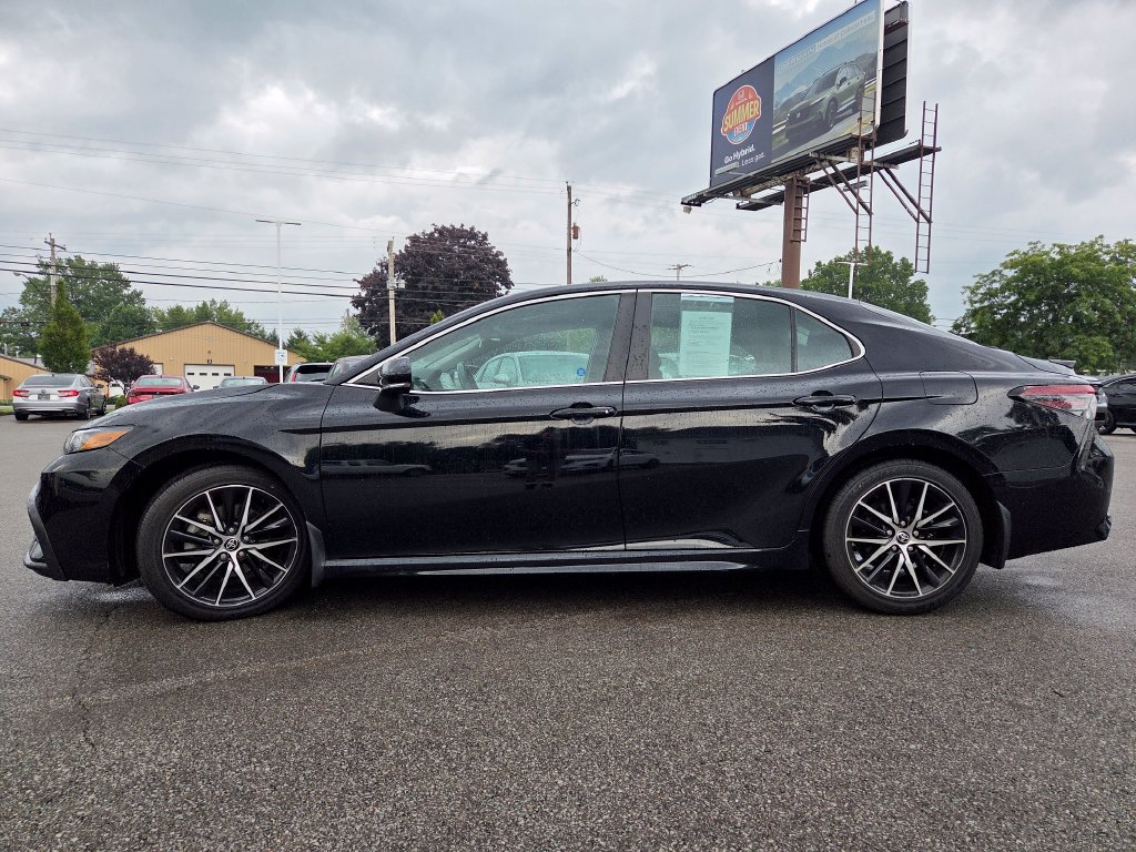 Used 2023 Toyota Camry SE FWD image 12