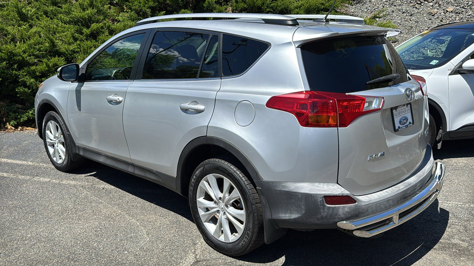 Used 2015 Toyota RAV4 Limited AWD/4WD image 6