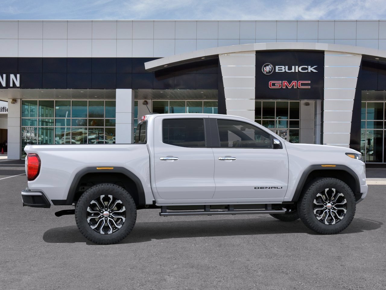 New 2026 GMC Canyon Denali w/ LPO, Black Badging Package AWD/4WD image 5