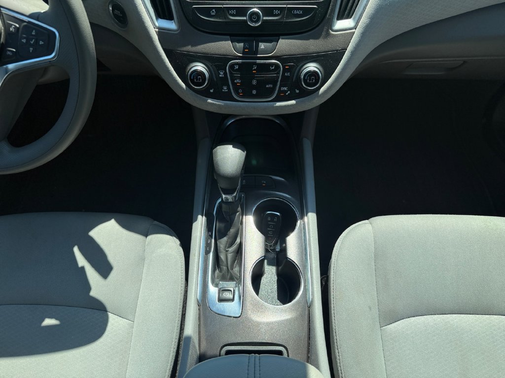 Used 2024 Chevrolet Malibu LT FWD image 11