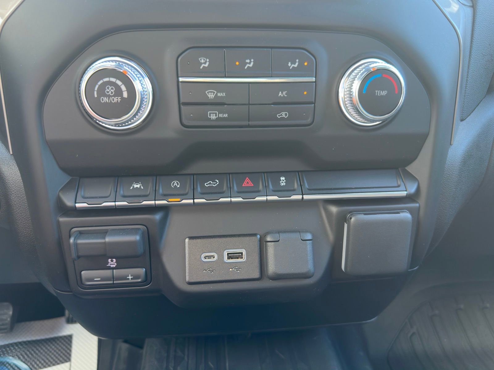 New 2026 GMC Sierra 1500 Pro w/ Graphite Edition AWD/4WD image 14