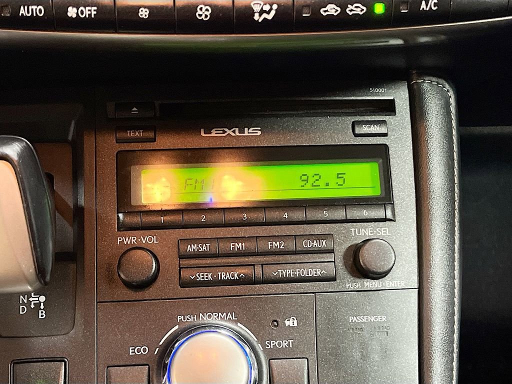 Used 2015 Lexus CT 200h image 14