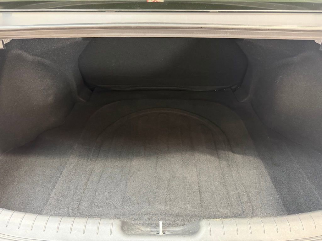 Certified 2024 Hyundai Elantra Blue image 11