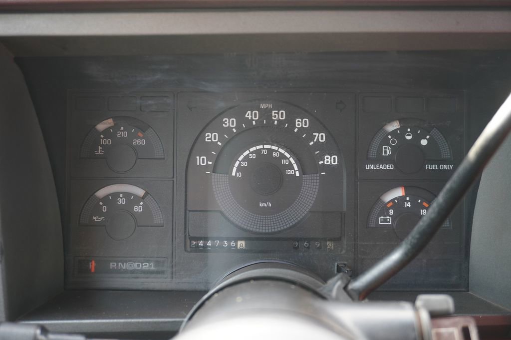 Used 1991 Chevrolet Silverado 1500 4x4 Regular Cab image 14