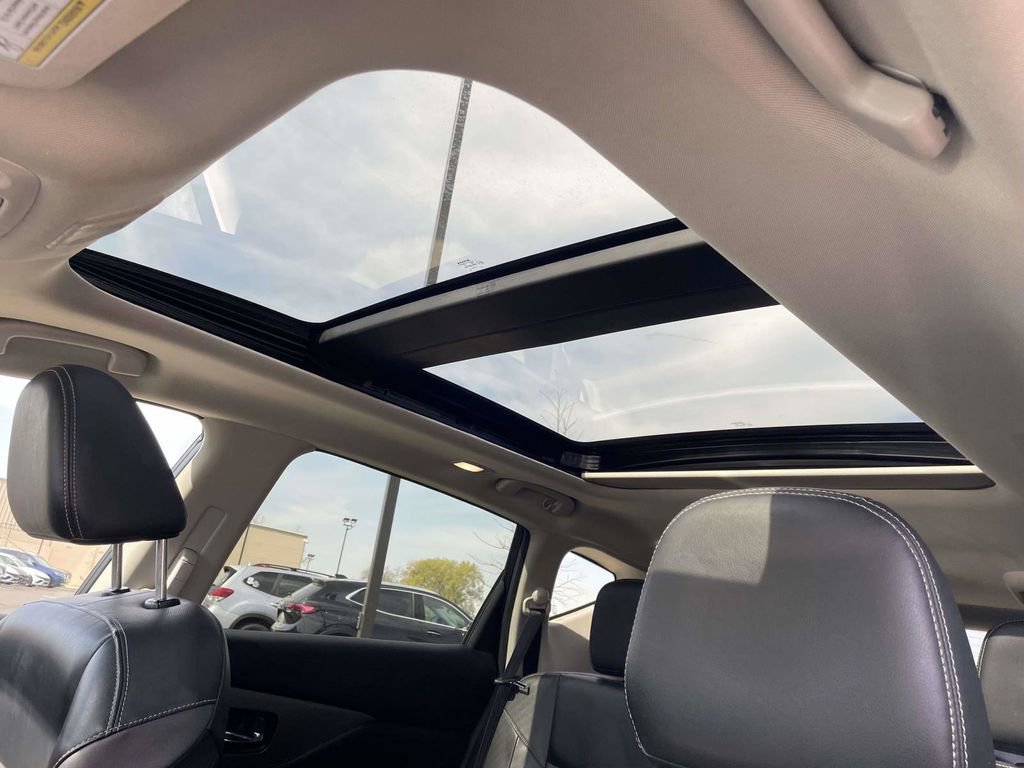 Used 2023 Nissan Murano SL w/ SL Moonroof Package image 16
