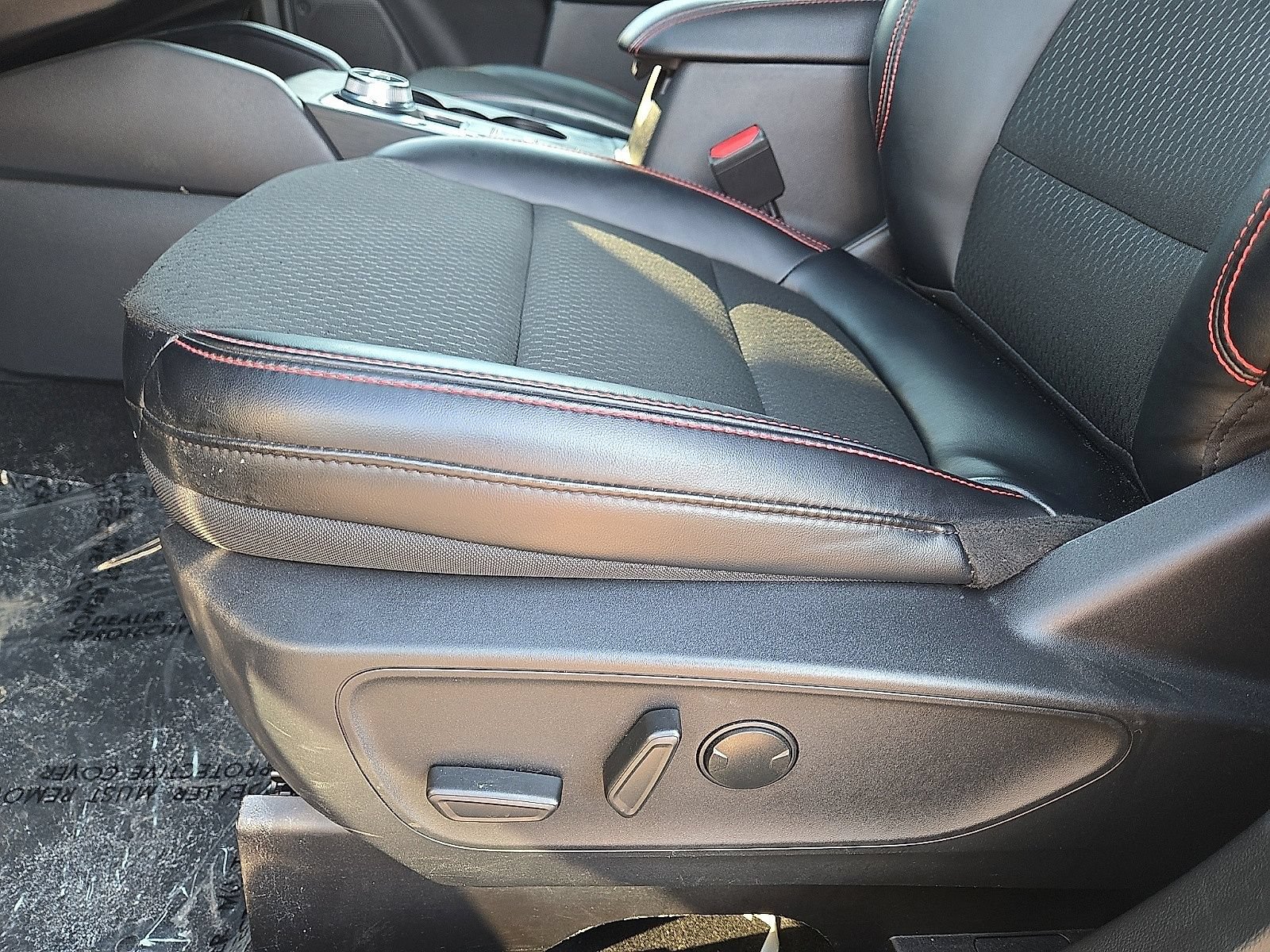 Used 2025 Ford Escape ST-Line AWD/4WD image 23