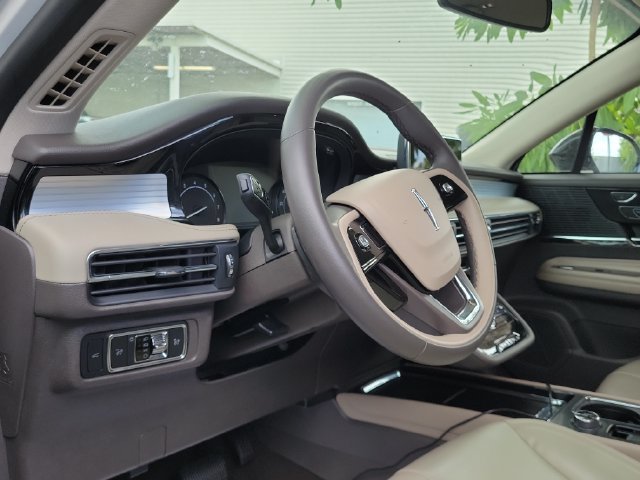 Certified 2022 Lincoln Corsair FWD image 8